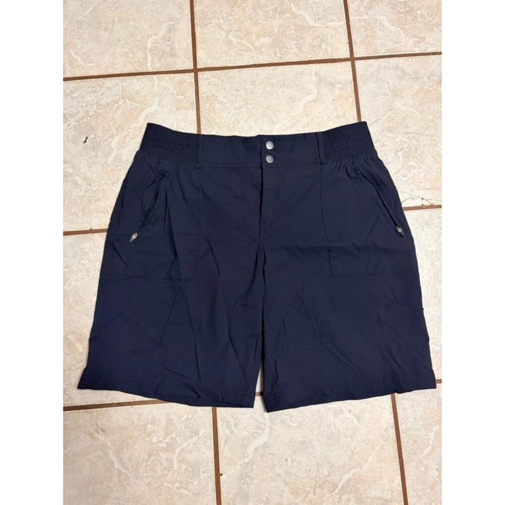 Reel legends size, large, black nylon zipper pocket shorts
